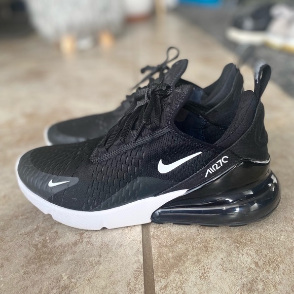 Men’s Nike AirMax shoe barely worn - Picture 4 of 6